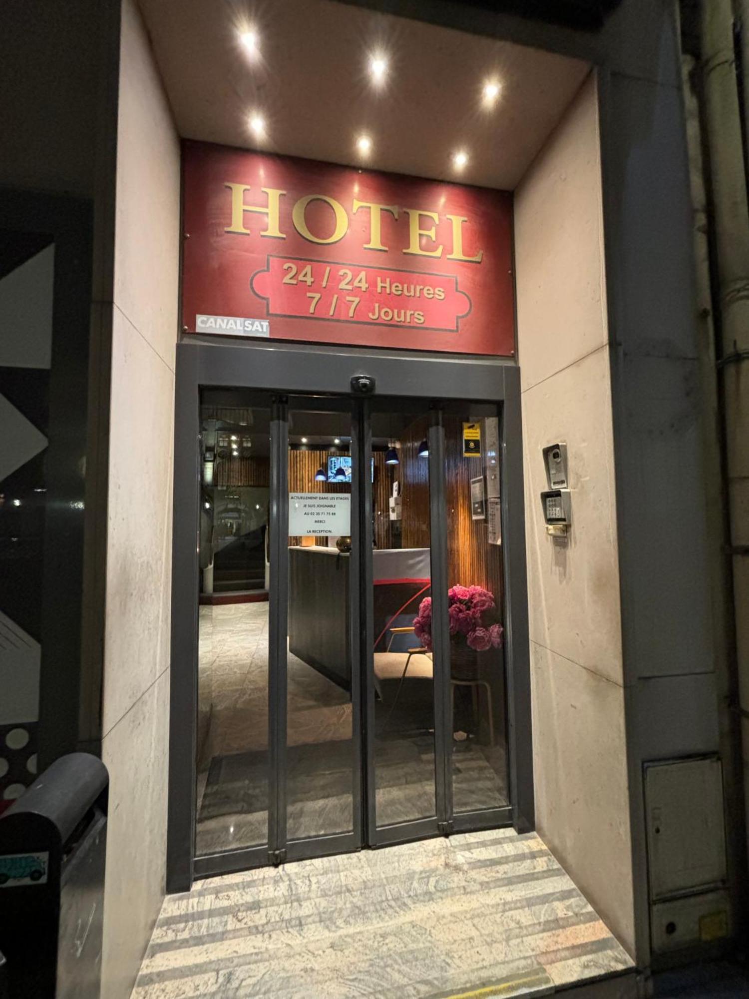 רואן Hotel Astrid מראה חיצוני תמונה
