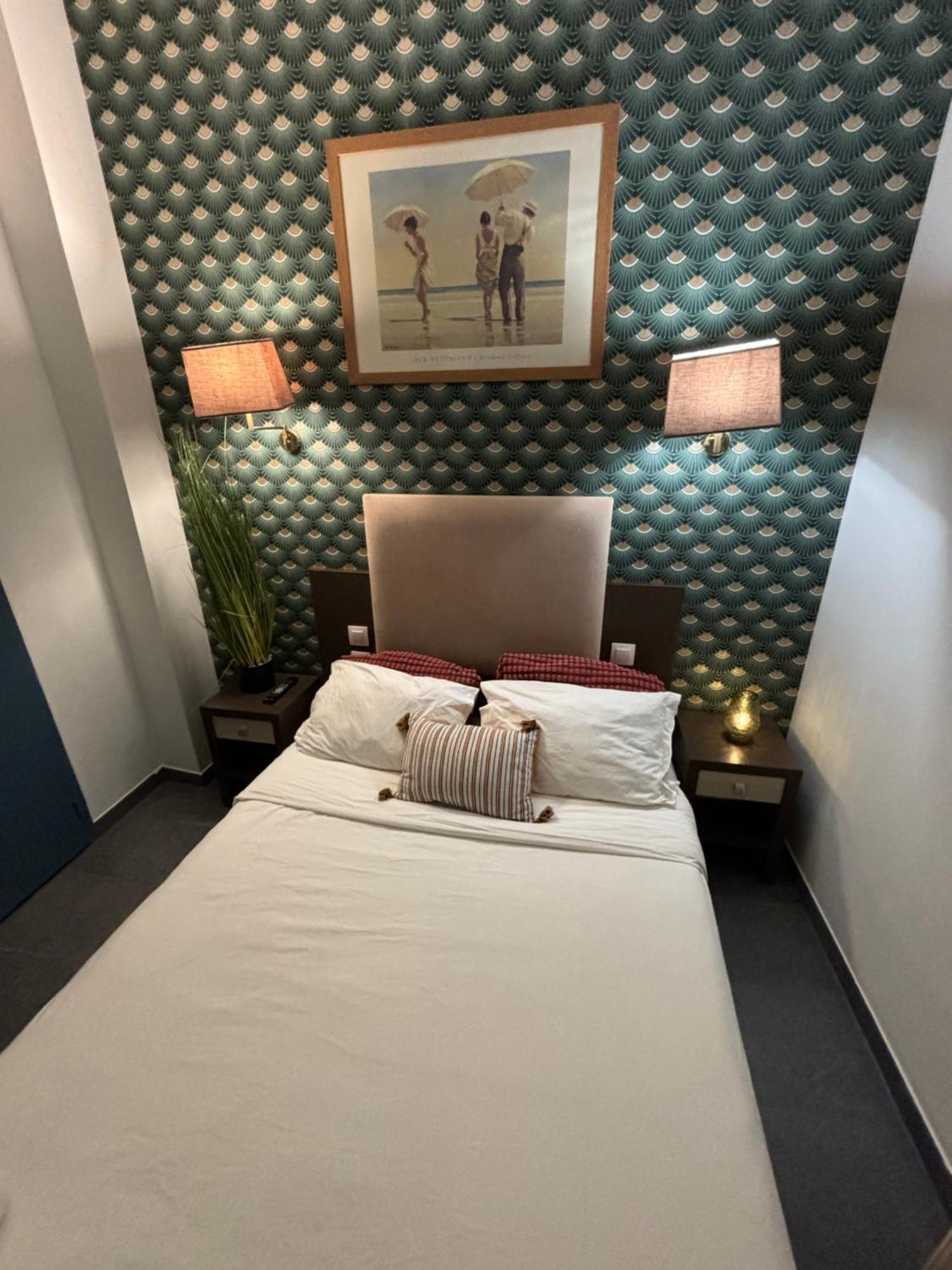 רואן Hotel Astrid מראה חיצוני תמונה