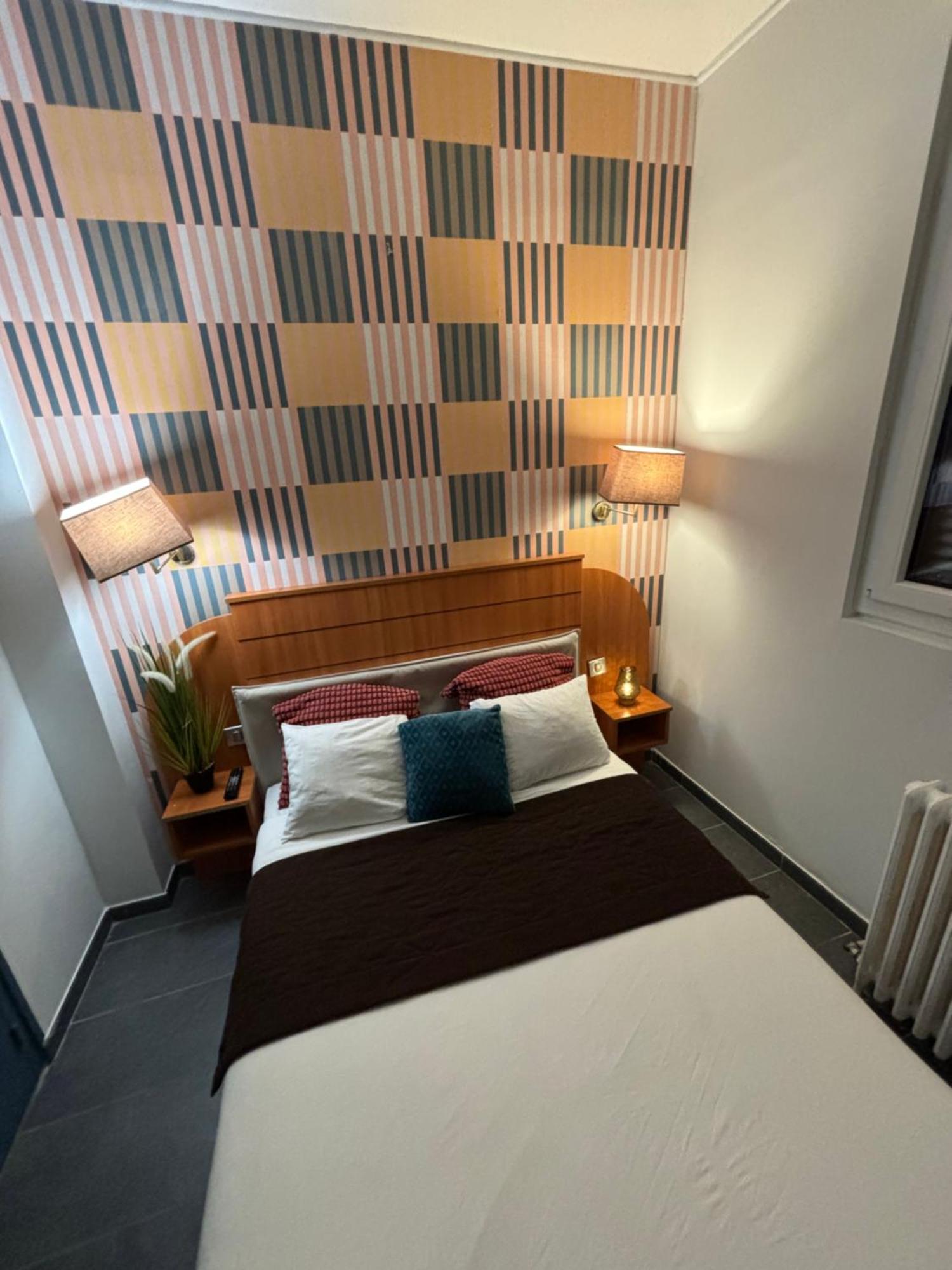 רואן Hotel Astrid מראה חיצוני תמונה
