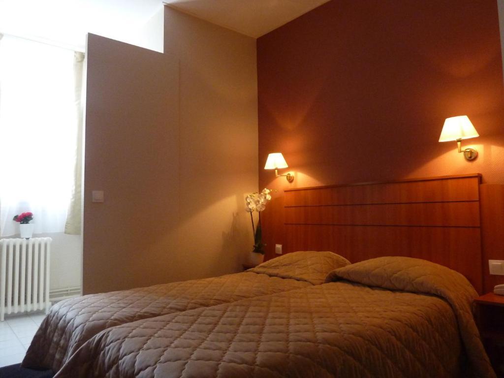 רואן Hotel Astrid מראה חיצוני תמונה