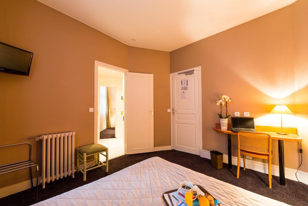 רואן Hotel Astrid מראה חיצוני תמונה